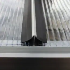 Aluminum greenhouse roof vent with weather-resistant seal for optimal climate control and durability.
